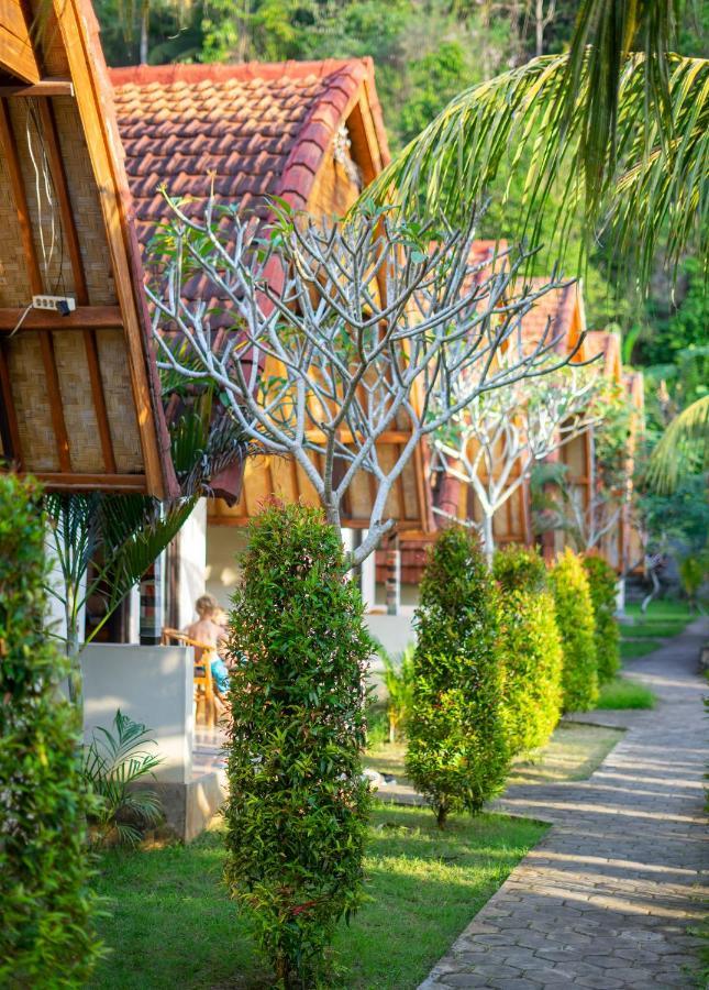 Penida Bay Village Sakti Екстериор снимка